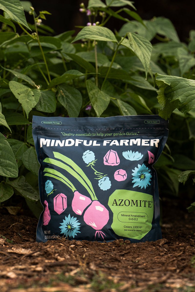 mineral fertilizer for plants AZOMITE